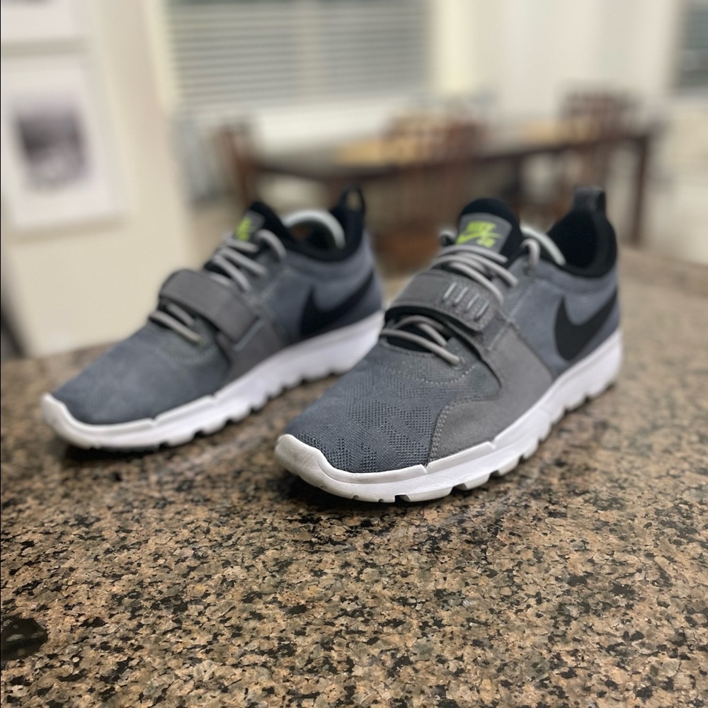 Nike “SB” Skateboard Trainers